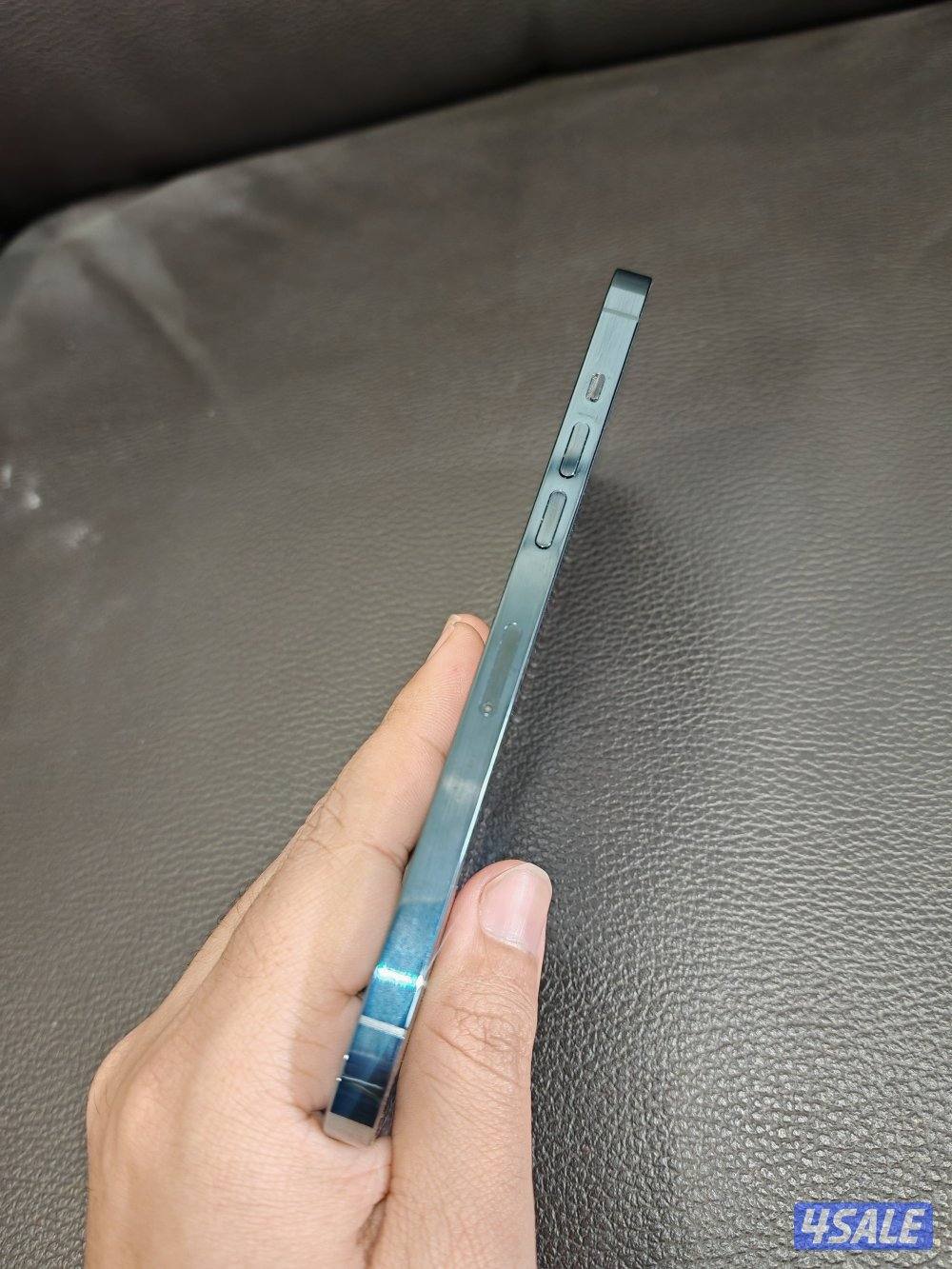 IPhone 12 pro max 256 GB battery 832