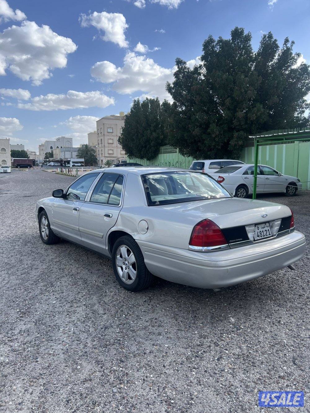 للبيع فورد فكتوريا ٢٠١١ صبغ الوكالة شرط فحص0