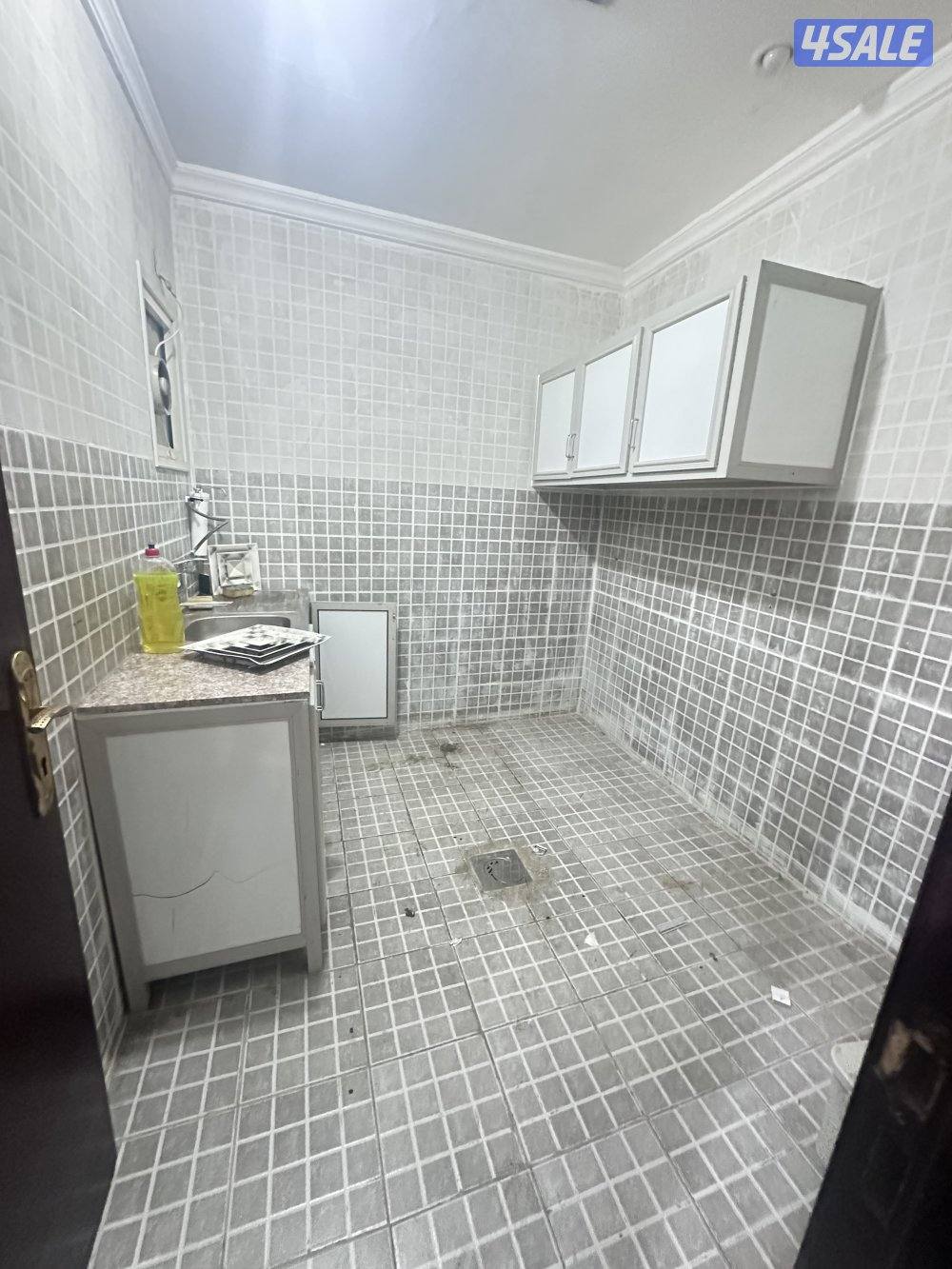 شقه الايجار السالميه قطعه 11 خلف البنزين الي ع الرابع5