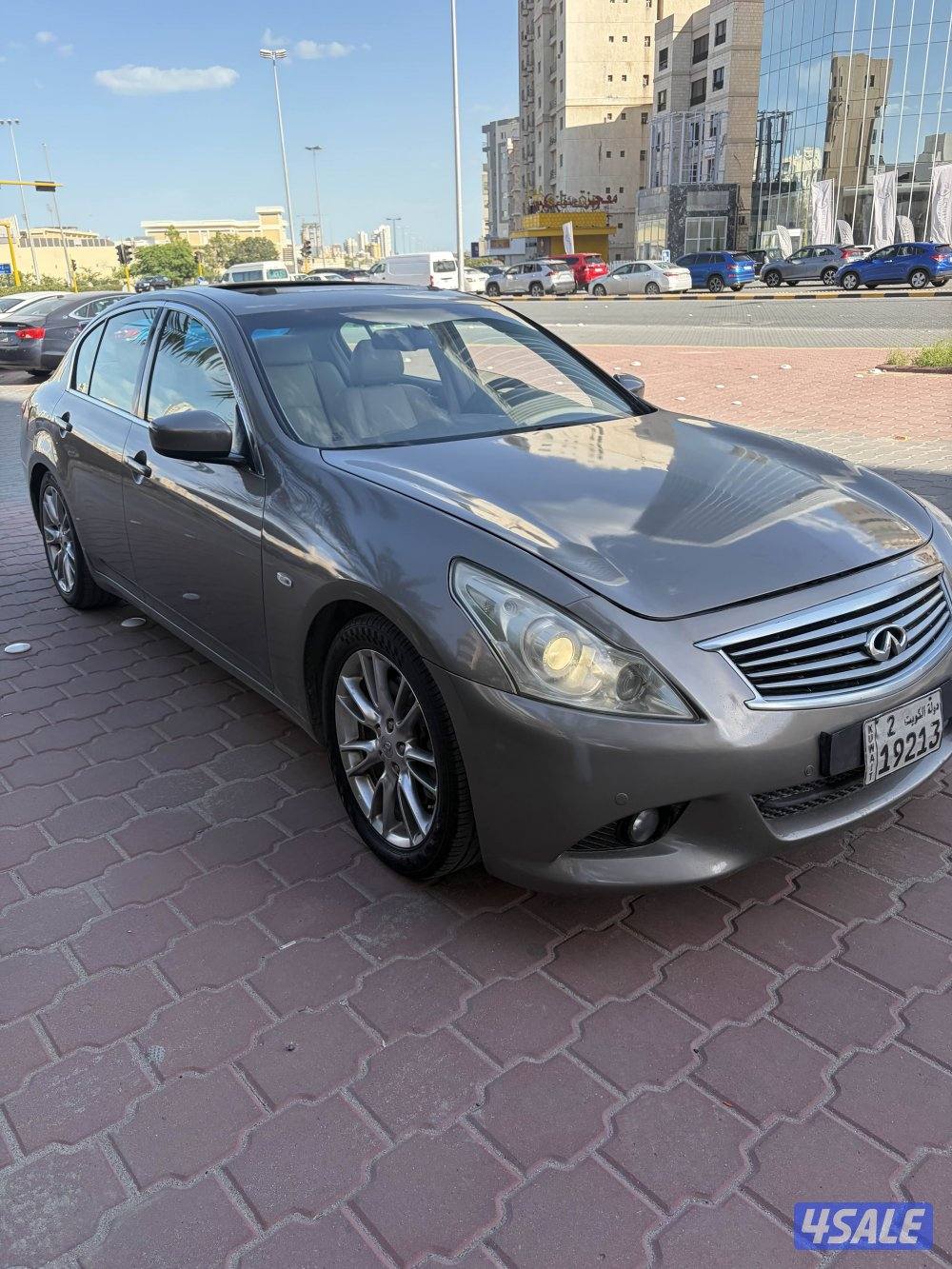 انفنتي G25 موديل 2012  عداد 220 الف  6 سلندر2