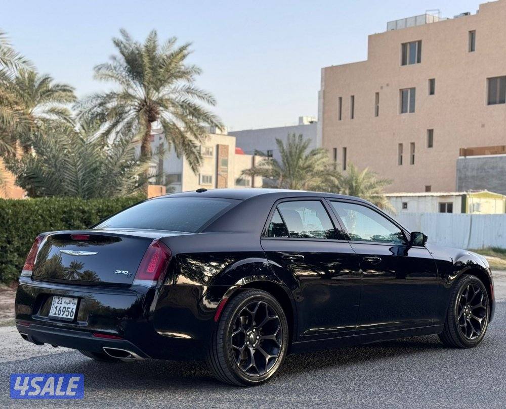 كرايزلر 2021 C300S ماشي 60 الف صبغ وكاله1