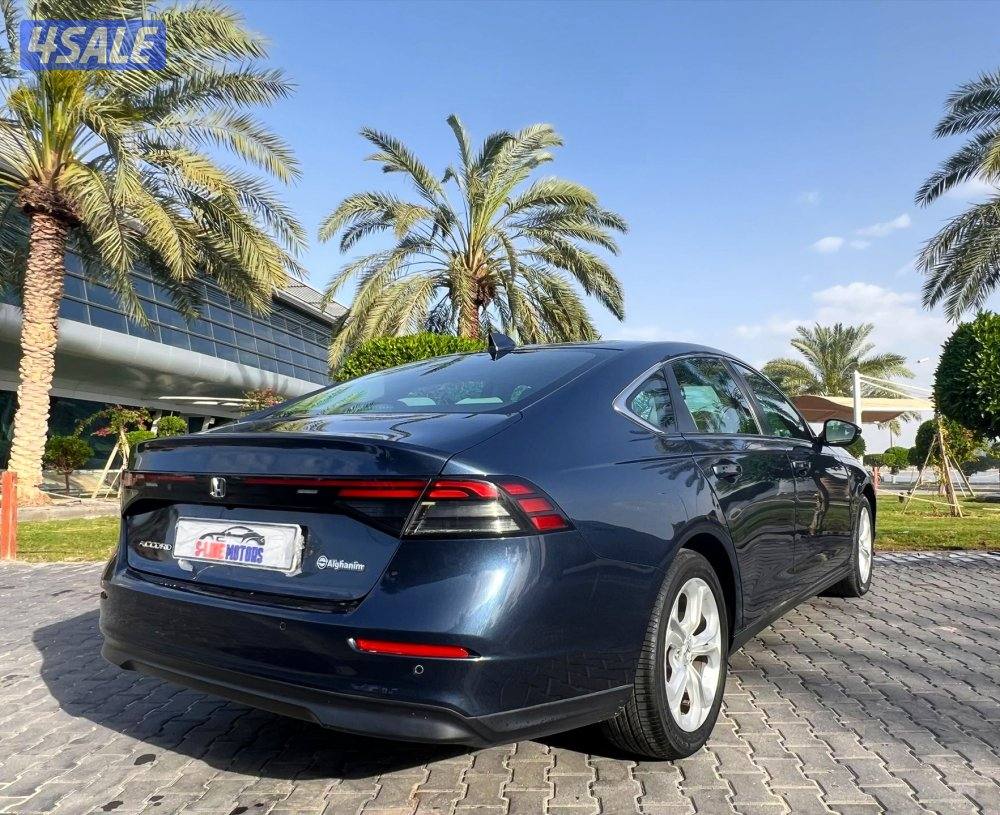 للبيع هوندا اكورد موديل 2023 عداد 32 ألف كيلو صبغ وكاله تحت الكفالة2