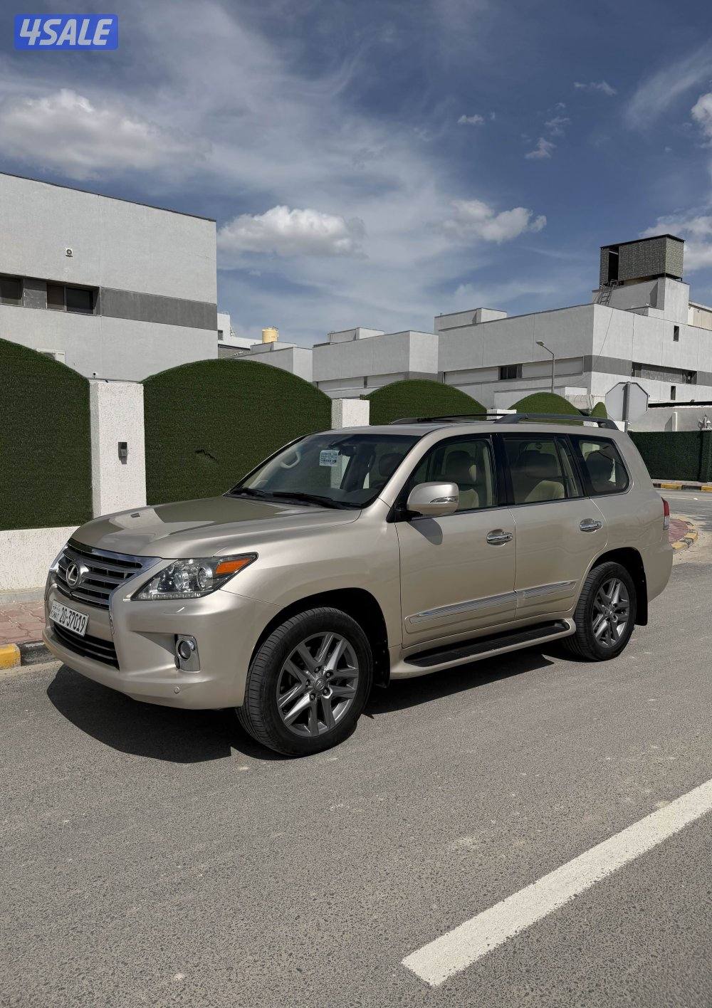 للبيع لكزس 20130