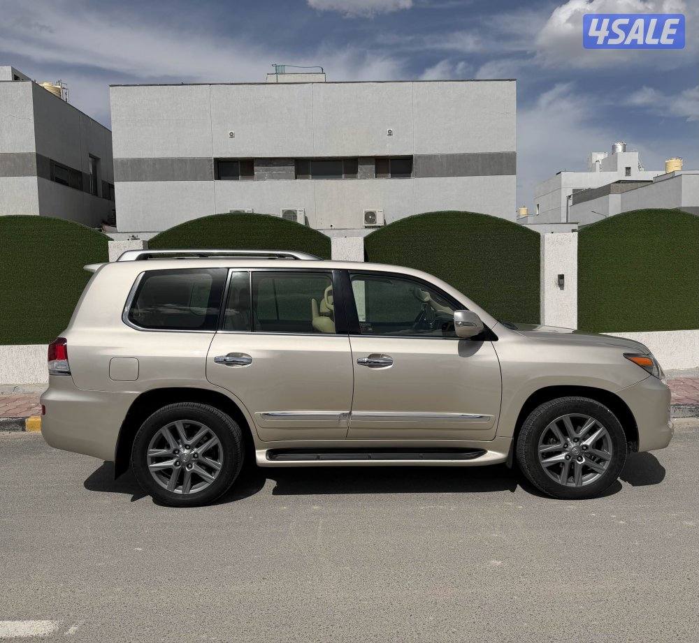 للبيع لكزس 20131