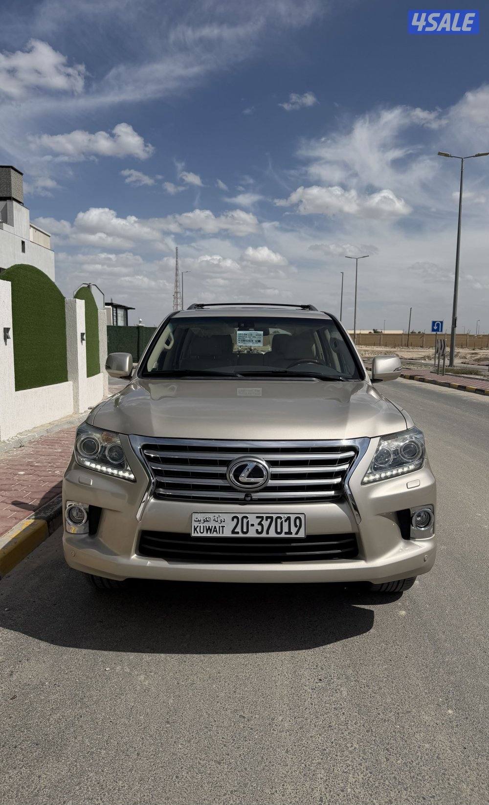 للبيع لكزس 20133