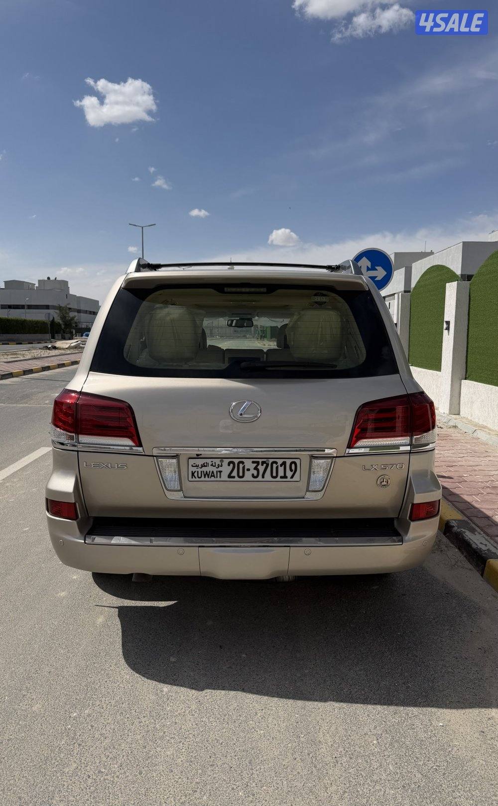للبيع لكزس 20134