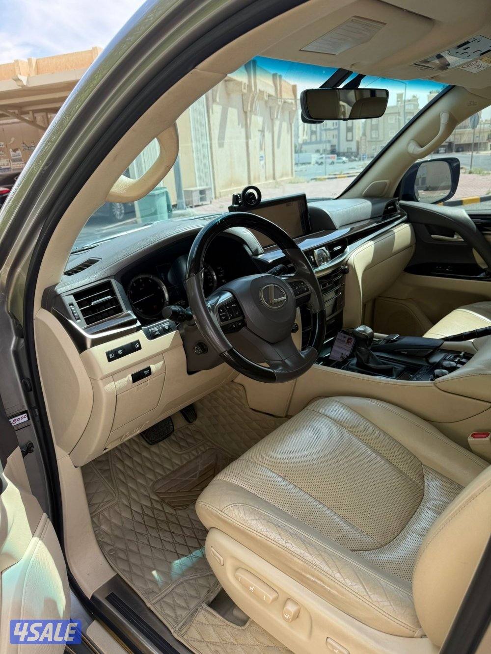 للبيع لكزس 2017 درجه ثانيه8