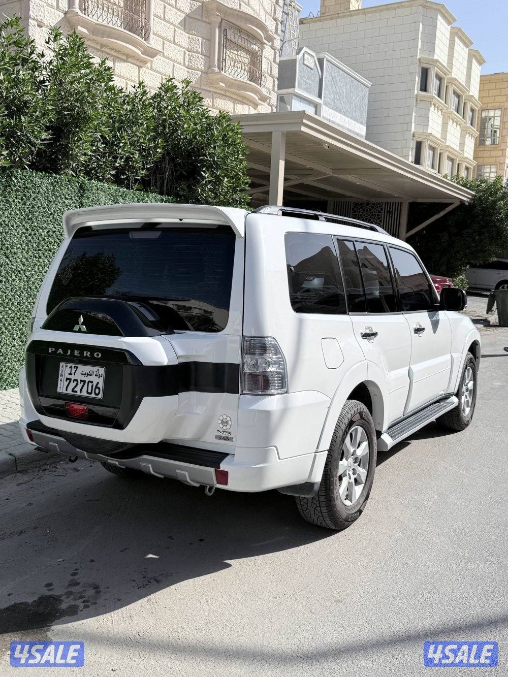 للبيع باجيرو بحالة ممتاز شرط الفحص قير، مكينة ، شاصي ، صبغ الوكالة5