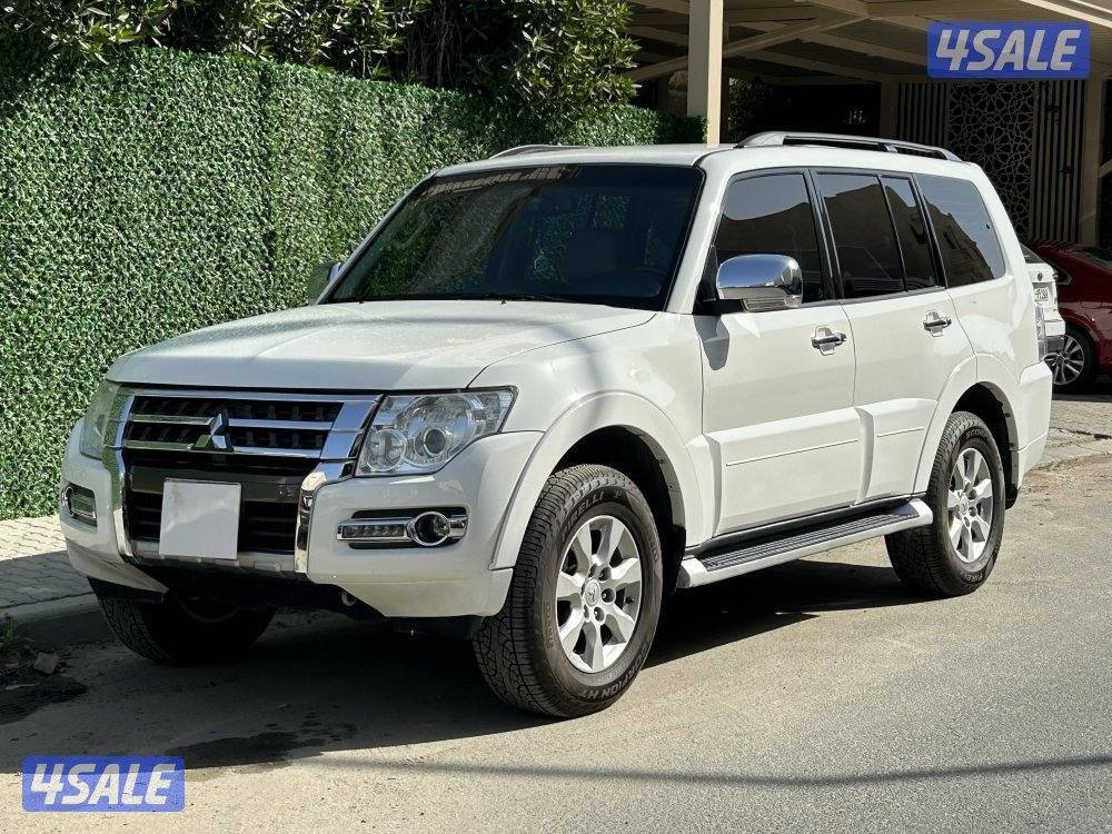 للبيع باجيرو بحالة ممتاز شرط الفحص قير، مكينة ، شاصي ، صبغ الوكالة4