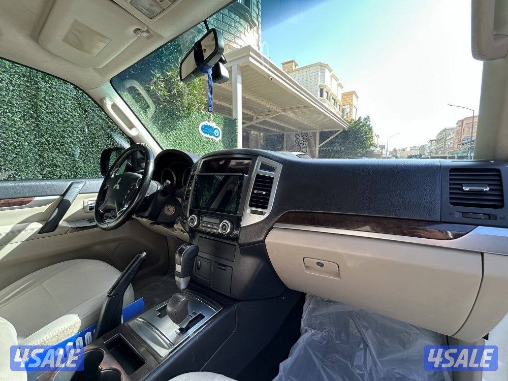 للبيع باجيرو بحالة ممتاز شرط الفحص قير، مكينة ، شاصي ، صبغ الوكالة11