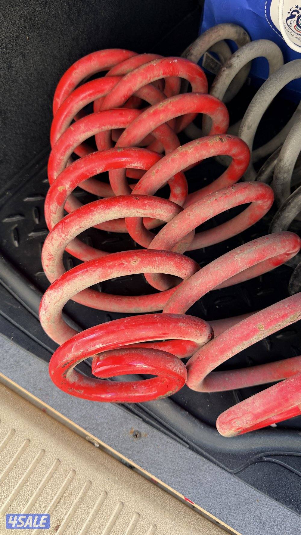 للبيع تواير Goodyear ورانقات فل نيكل مع رفعة1