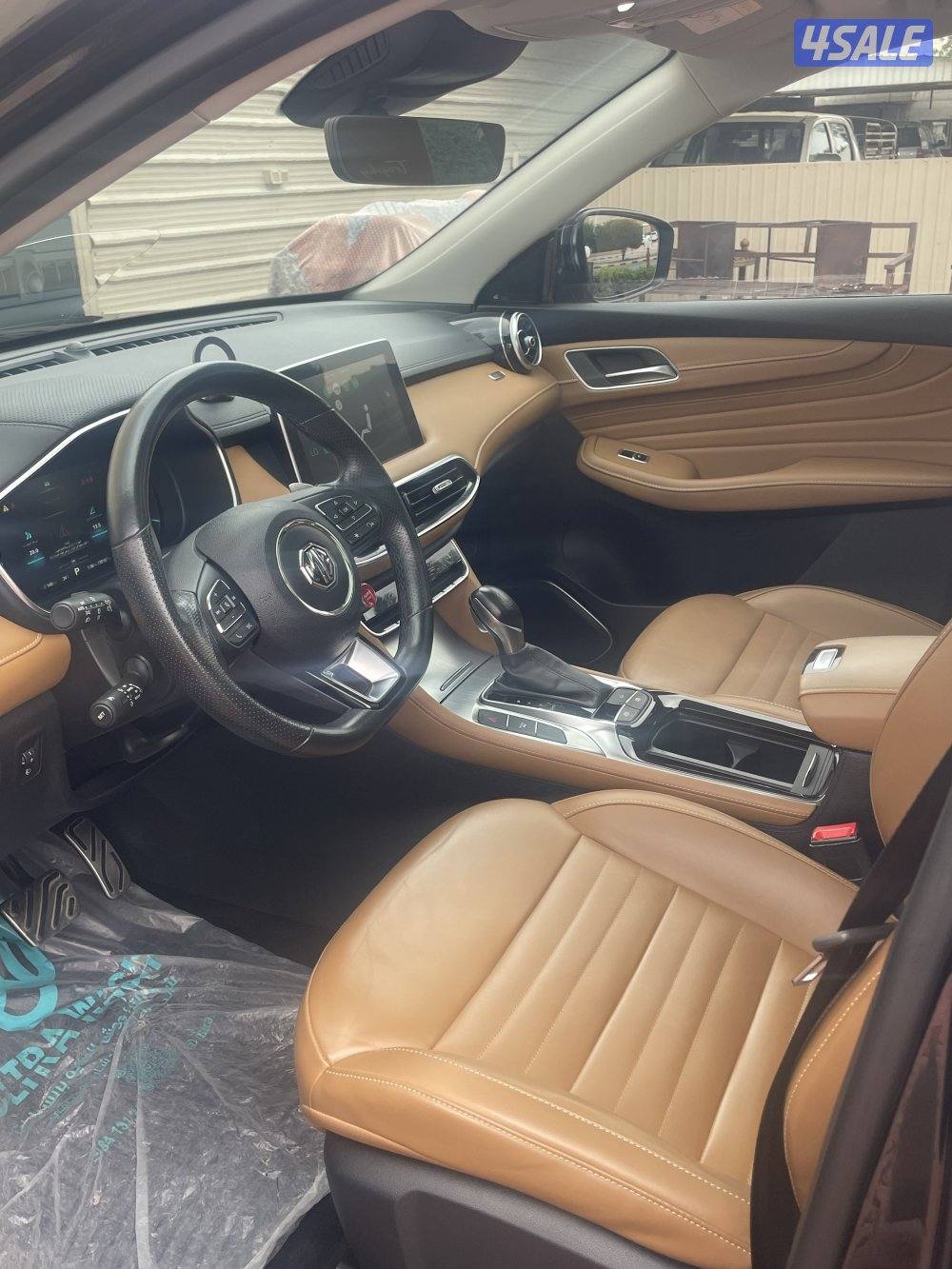 للبيع جيب ام جي بحاله ممتازه 20203