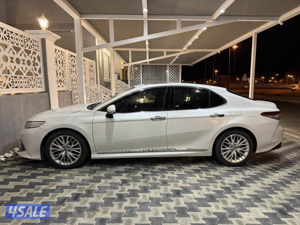 تويوتا كامري ليمتد0