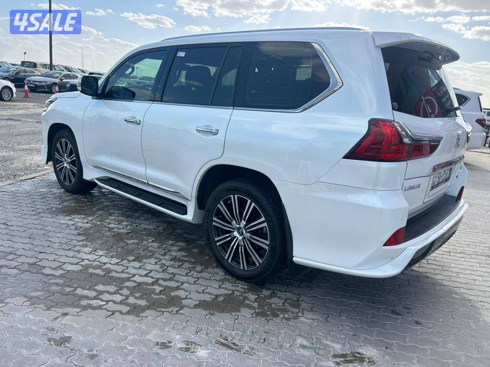 لكزس LX570s  موديل 2019 ماشى 231.000 k.m  وارد الساير.صبغ وكالة حماية3