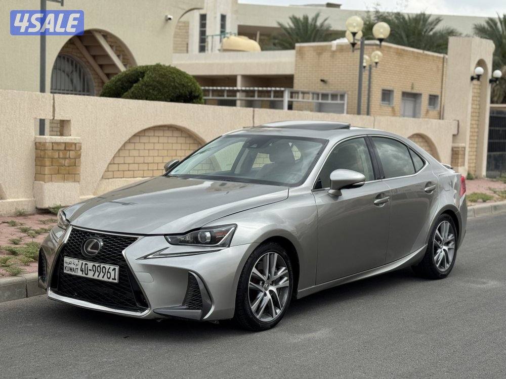 للبيع لكزس is 200t 20170