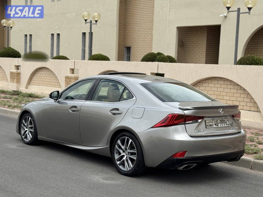 للبيع لكزس is 200t 20171