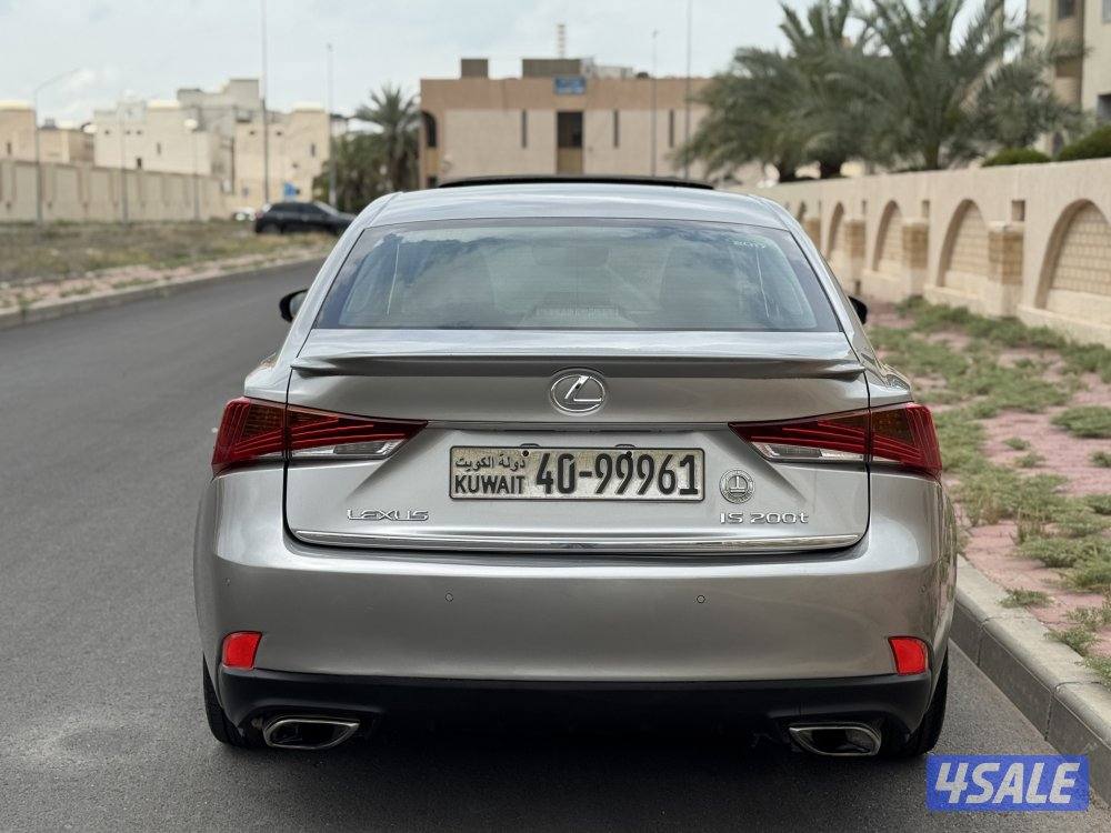 للبيع لكزس is 200t 20175