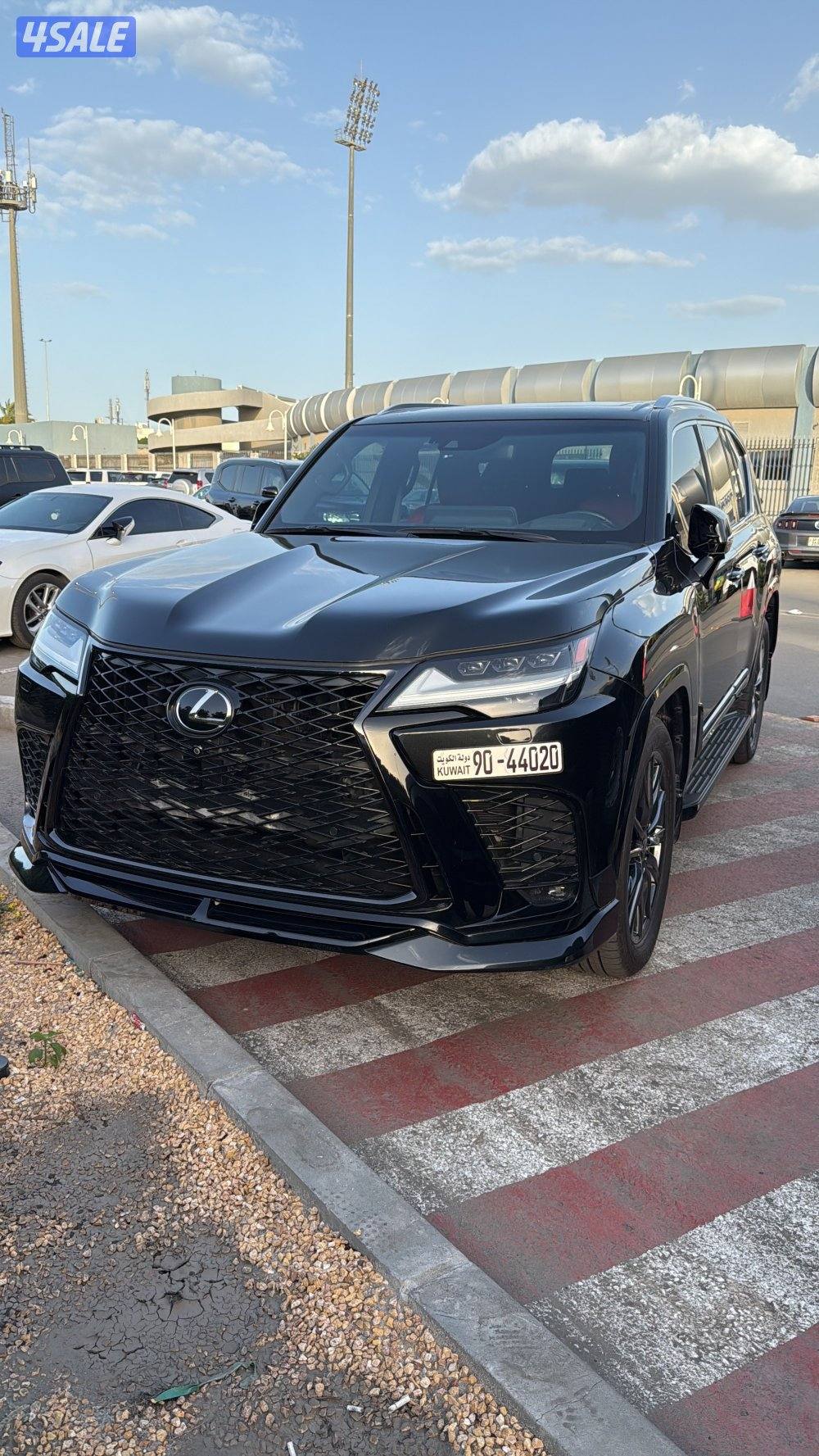 جيب لكزس وارد قطر1