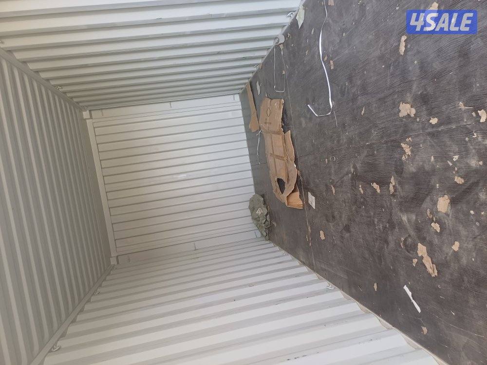 يوجد جميع انواع الحاويات للشحن والتخزين وجميع الاغراض 20 قدم 40 قدم سق12