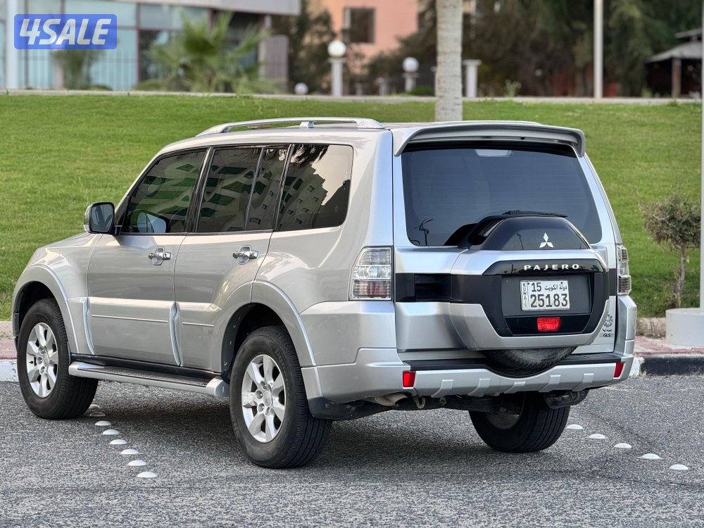 للبيع باجيرو موديل 20182