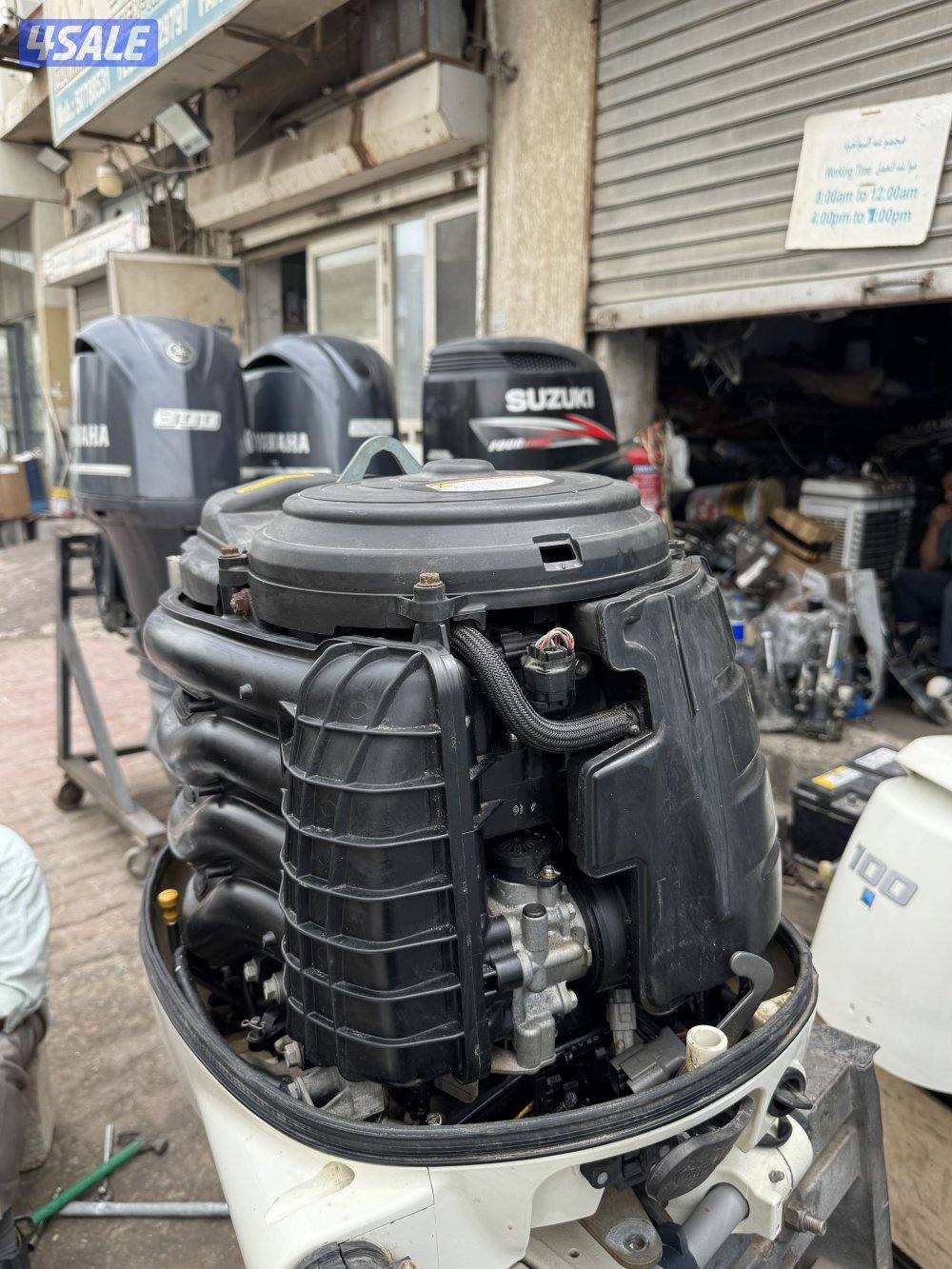 للبيع مكينة سوزوكي فور ستروك ١٠٠ حصان2