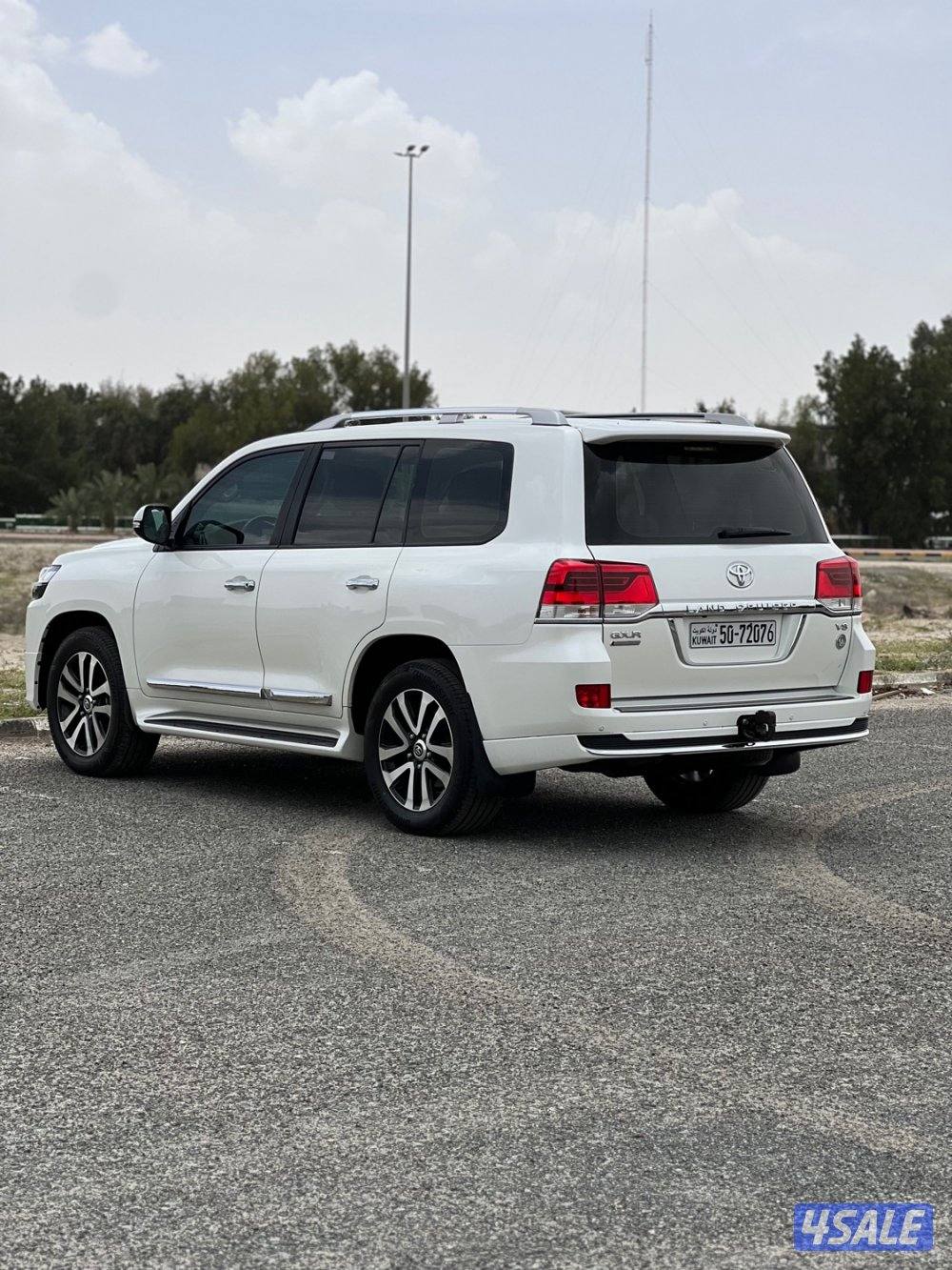 للبيع لاندكروزر 2019 قراند تورنق فحص صامل عداد  الف 162 فقط1