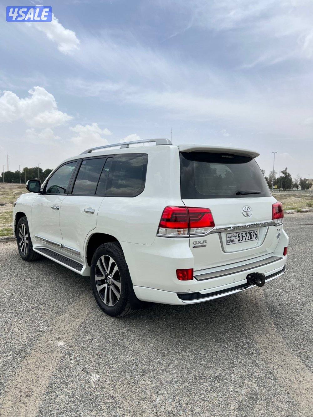 للبيع لاندكروزر 2019 قراند تورنق فحص صامل عداد  الف 162 فقط3