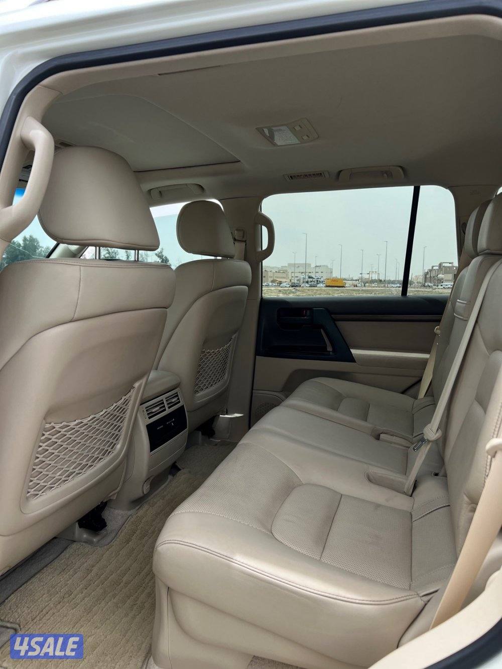 للبيع لاندكروزر 2019 قراند تورنق فحص صامل عداد  الف 162 فقط7