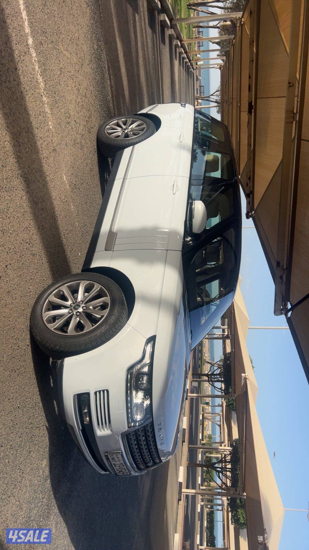 للبيع رنج روفر فوج موديل 2016 8 سلندر ماشي 187 وارد الوكاله شرط الفحص3