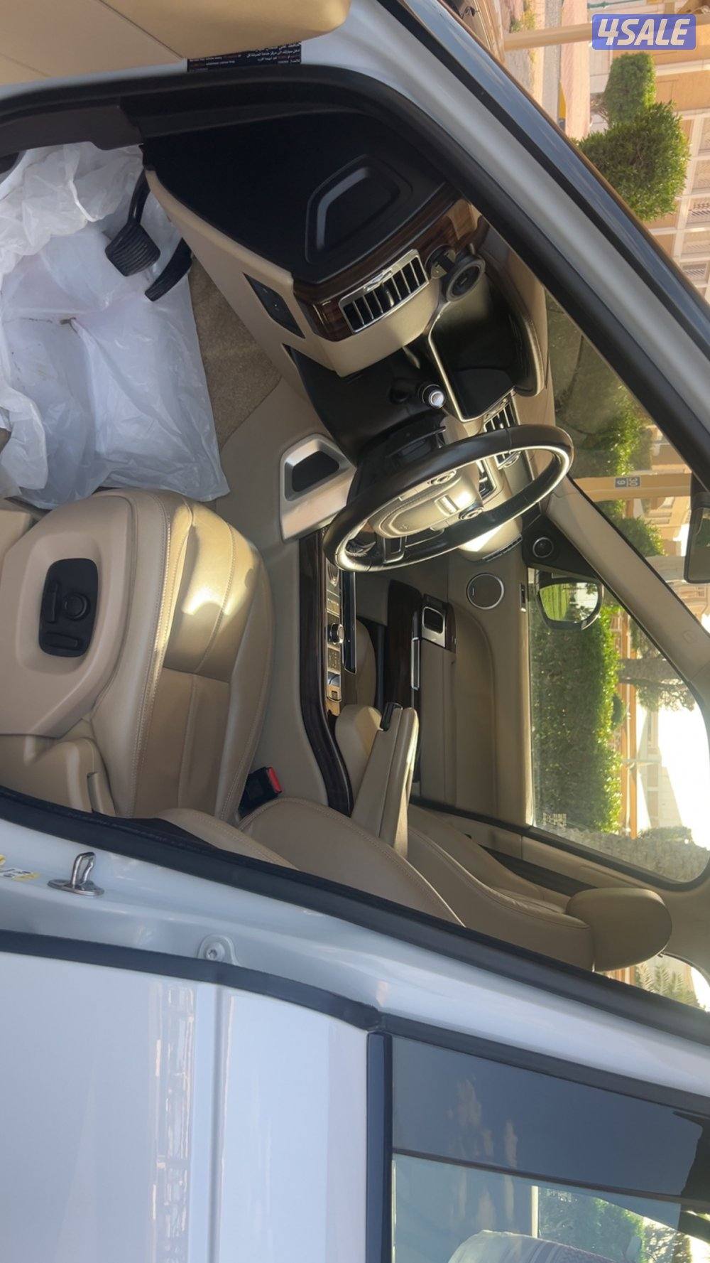 للبيع رنج روفر فوج موديل 2016 8 سلندر ماشي 187 وارد الوكاله شرط الفحص5