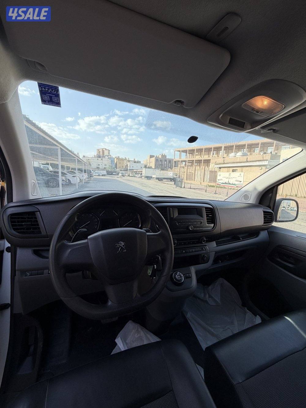 للبيع بيجو اكسبيرت مقفل م 20226