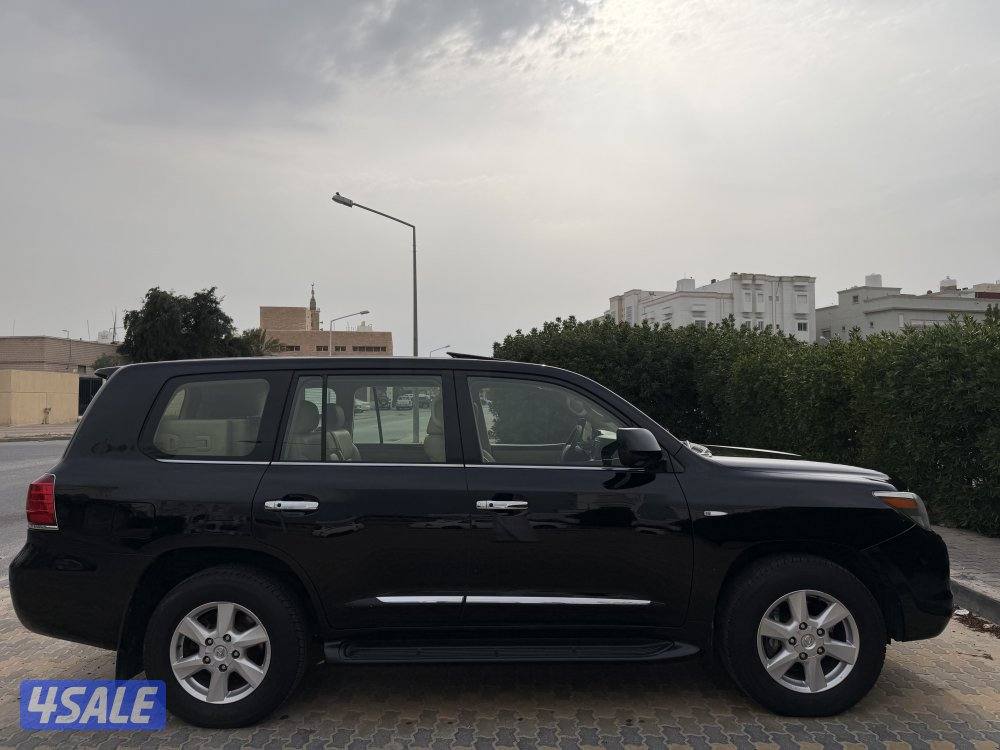 لكزس ٢٠١٠ الساير2