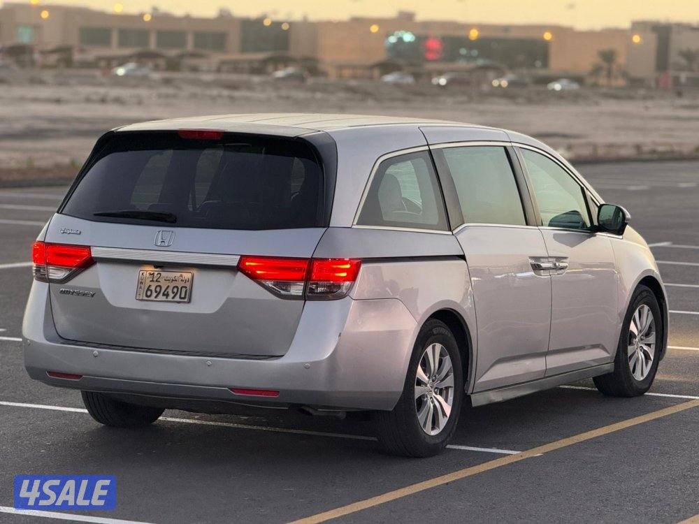 اوديسي مديل 2014 بحاله نضيف جدا1