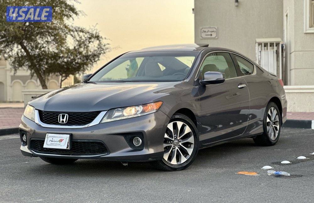 للبيع هوندا اكورد موديل 20152