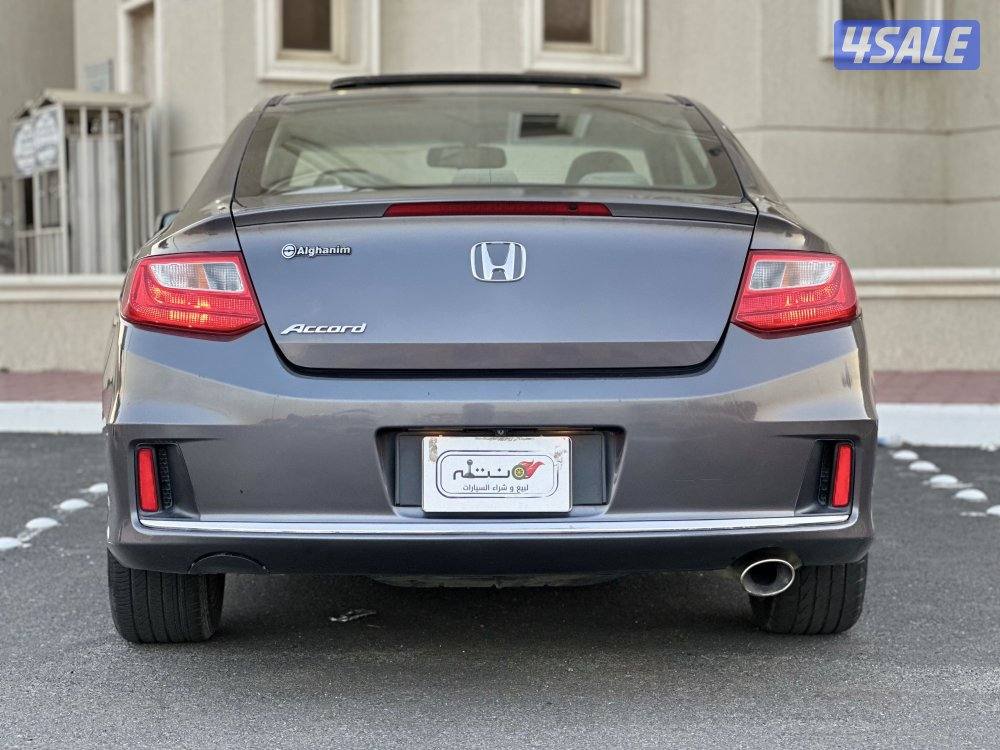 للبيع هوندا اكورد موديل 20153