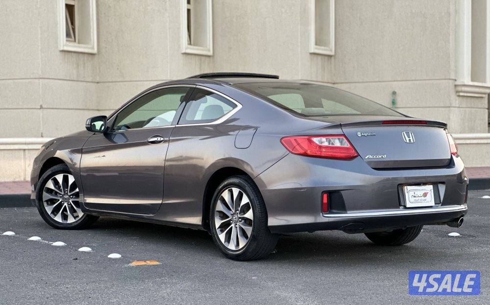 للبيع هوندا اكورد موديل 20154