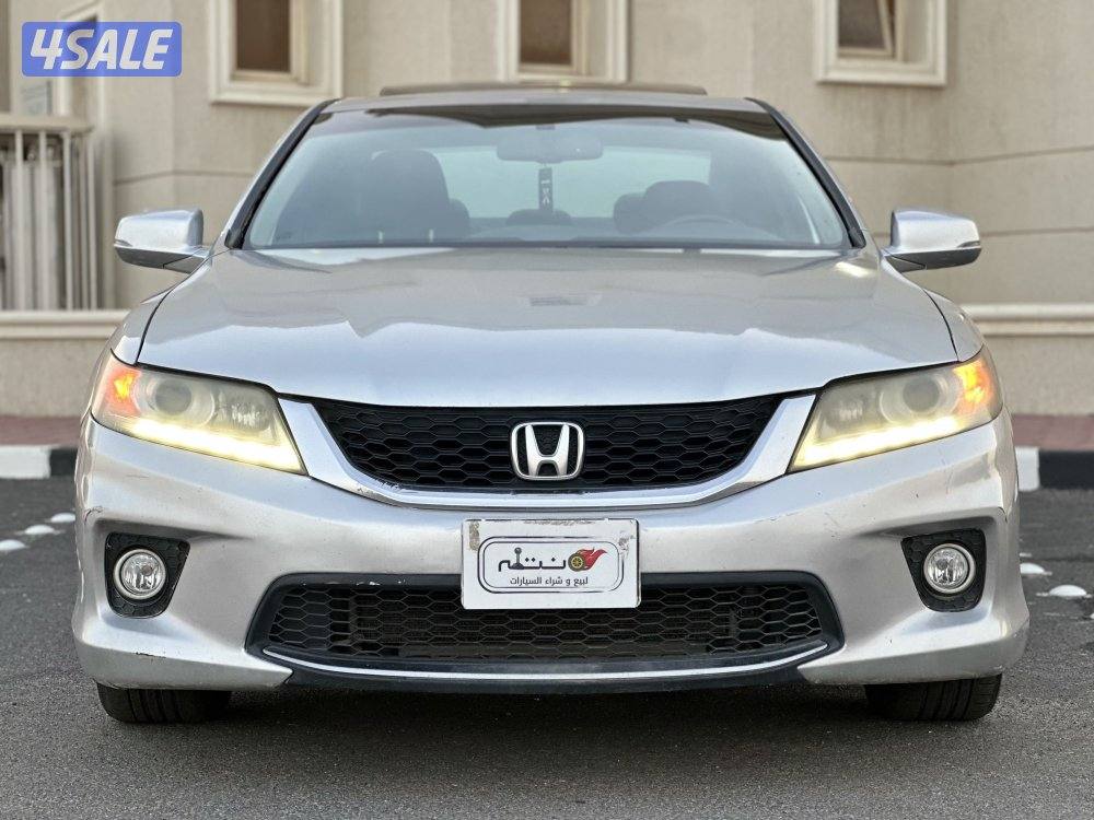 للبيع هوندا اكورد موديل 20134