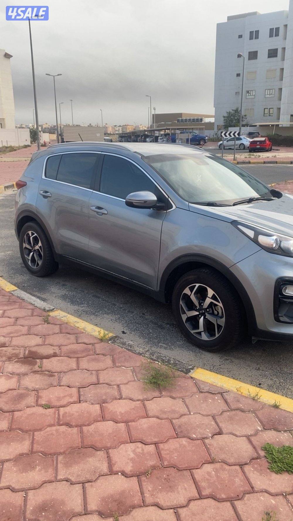للبيع كيا سبورتاج موديل 2020 ماشي 195 الف0