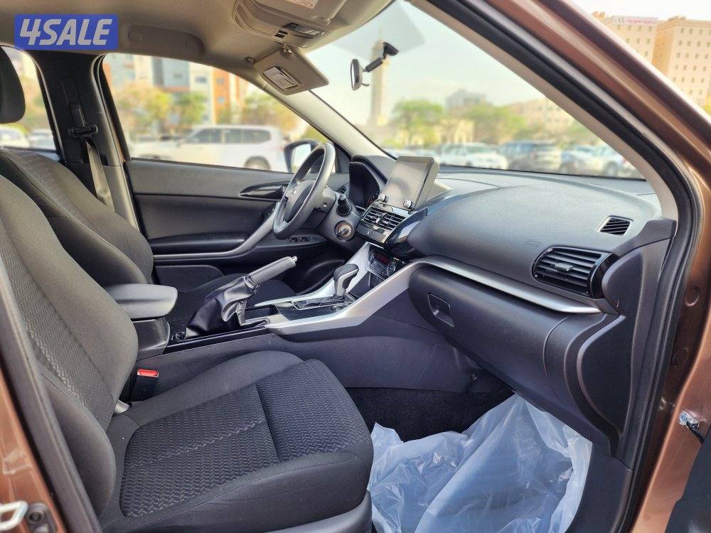 اكليبس كروس موديل 2022 ماكينة 1500 CC عداد91 ألف سرفس منتظم شرط الفحص12