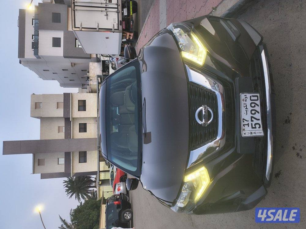 للبيع نيسان أكس تريل 2020 بني3