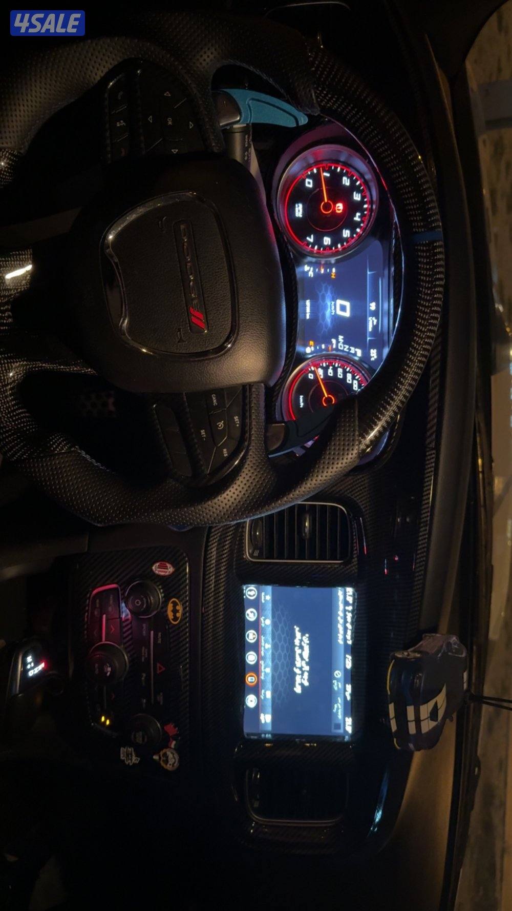 بيع او تبديل مع موستنج v8 2015 ⬆️دودج تشارجر  V6GT4