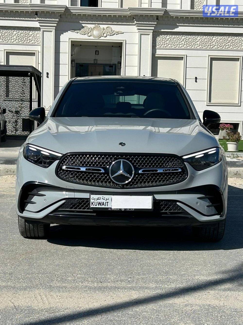 للبيع Mercedes  glc200 coupe1