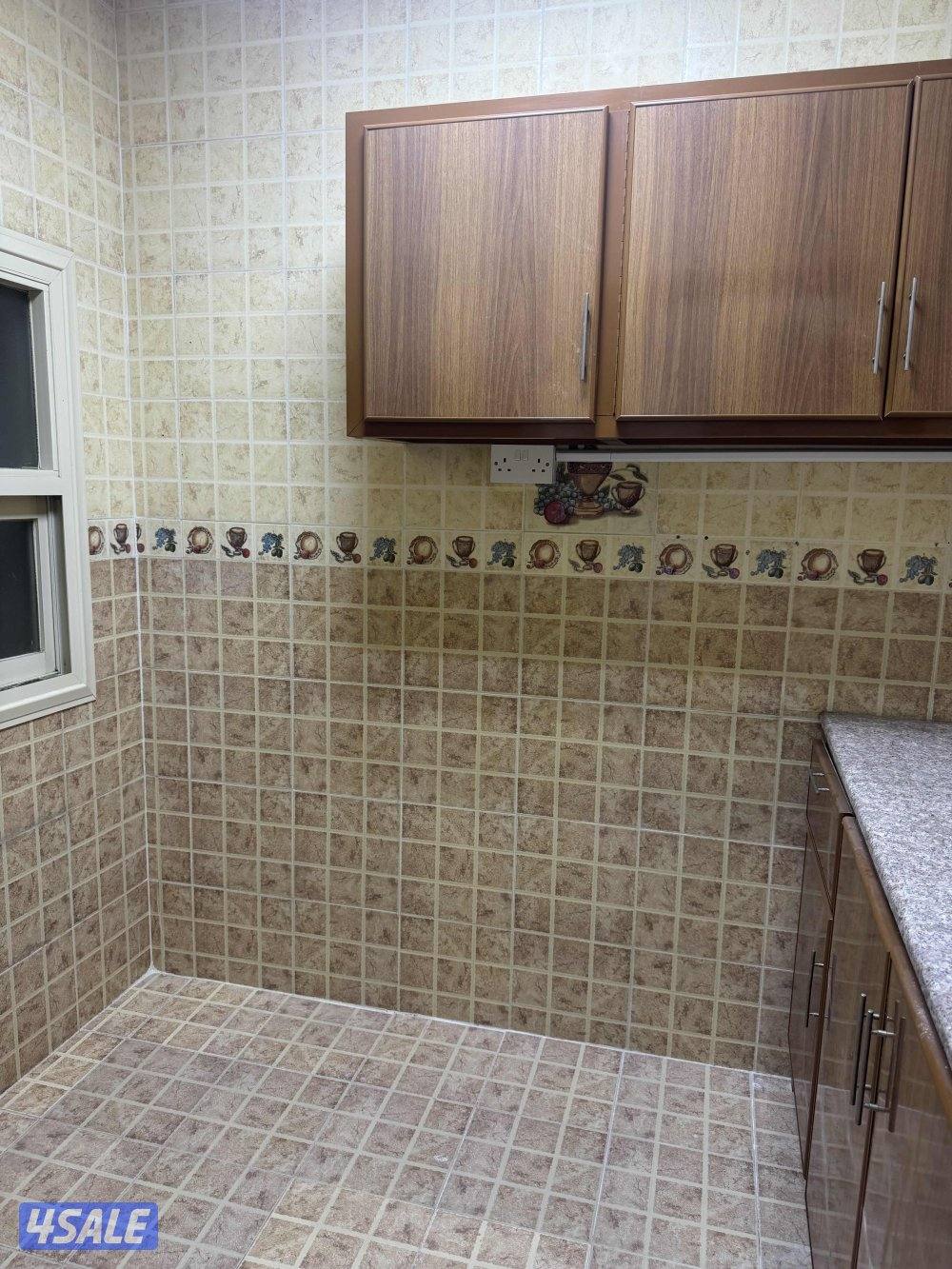 للإيجار شقة بالرقة1