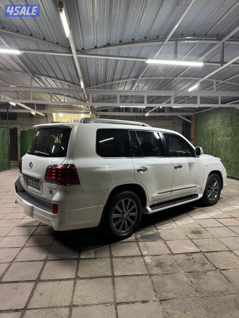 جيب لكزس 20105