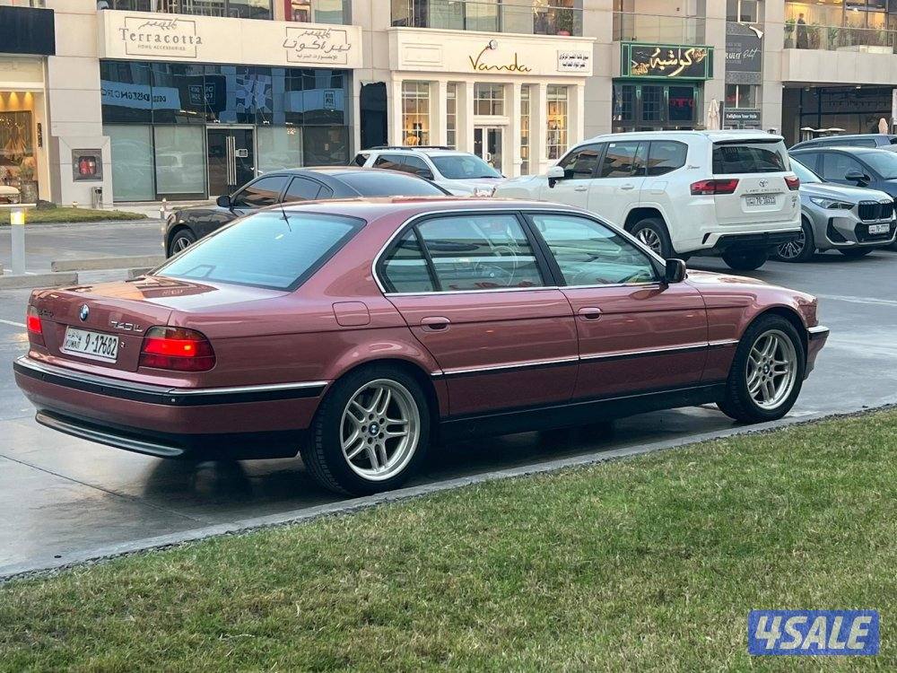BMW 740 انديفيجول1