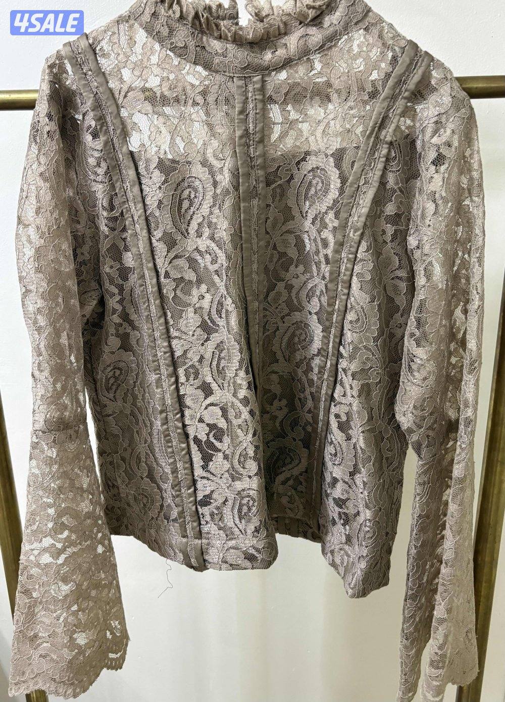 بدله تنوره بيج لبستين3