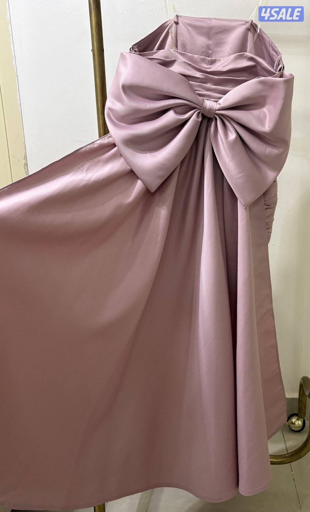 فستان وردي (جديد)(ولا لبسه)0