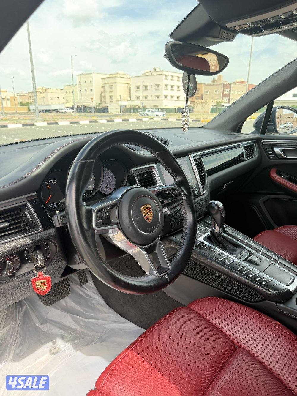 للبيع بورش ماكان S4