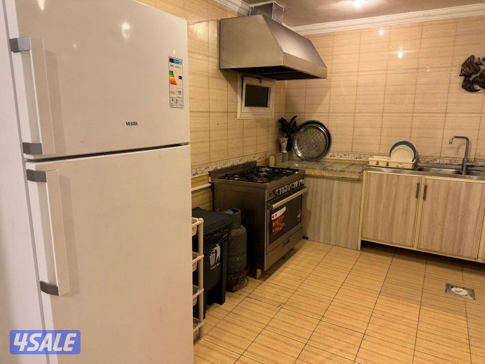 للإيجار شاليه في الخيران مع أطلاله بحريه ٦ غرف6