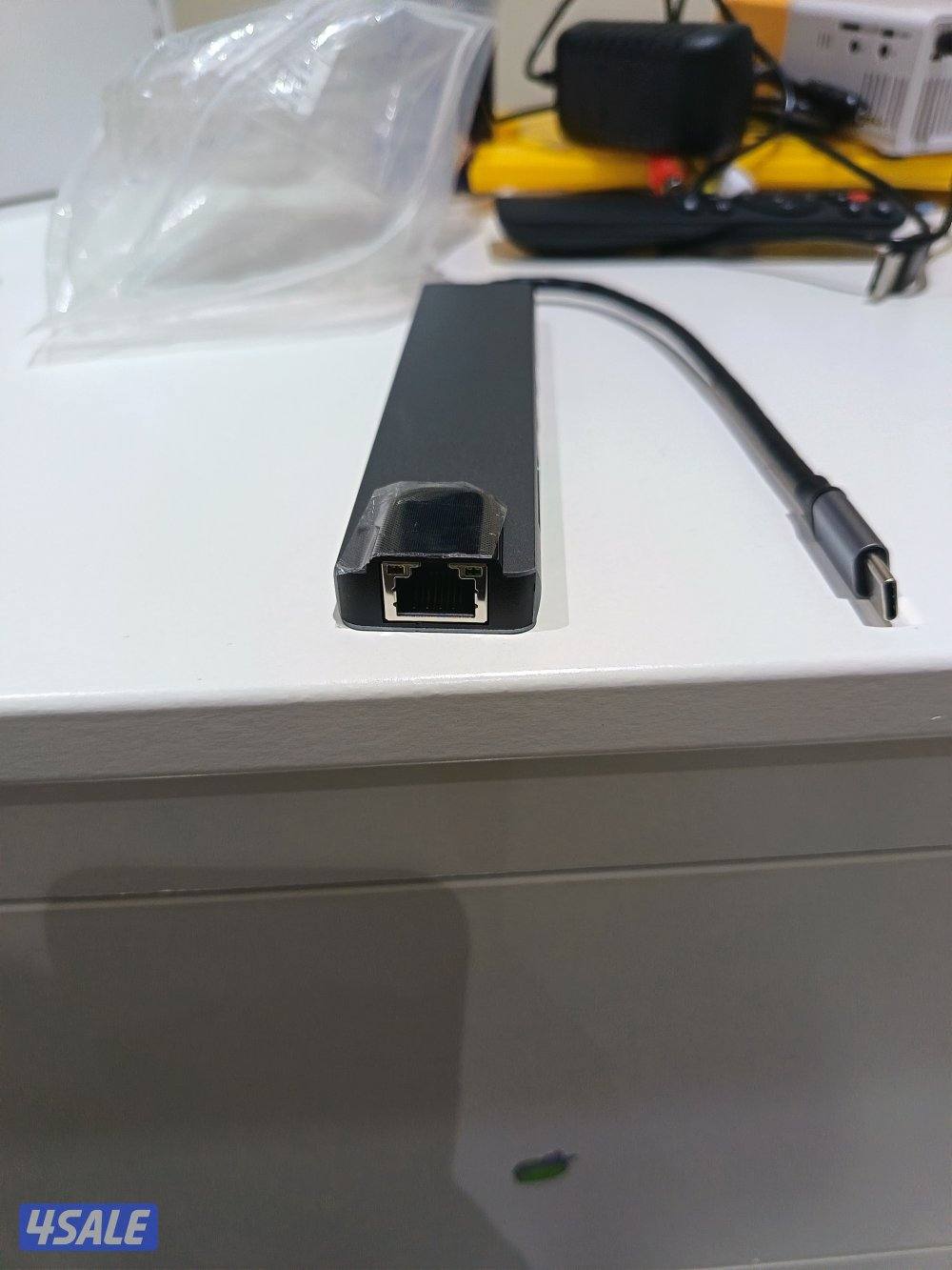 محول متعدد الوظائف   Multifunctional adapter3